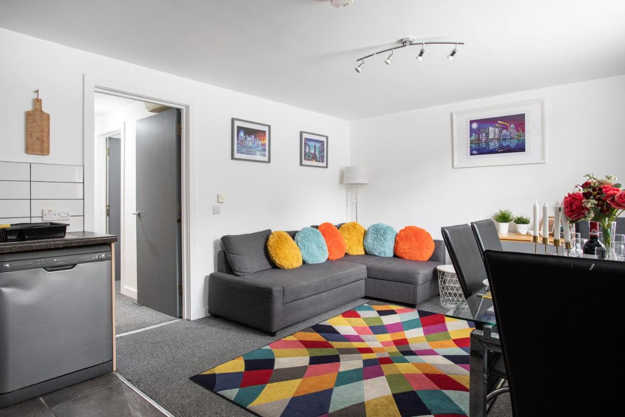 Malone Crescent Apartment - 2Br, 2B In City Centre Belfast Exterior foto