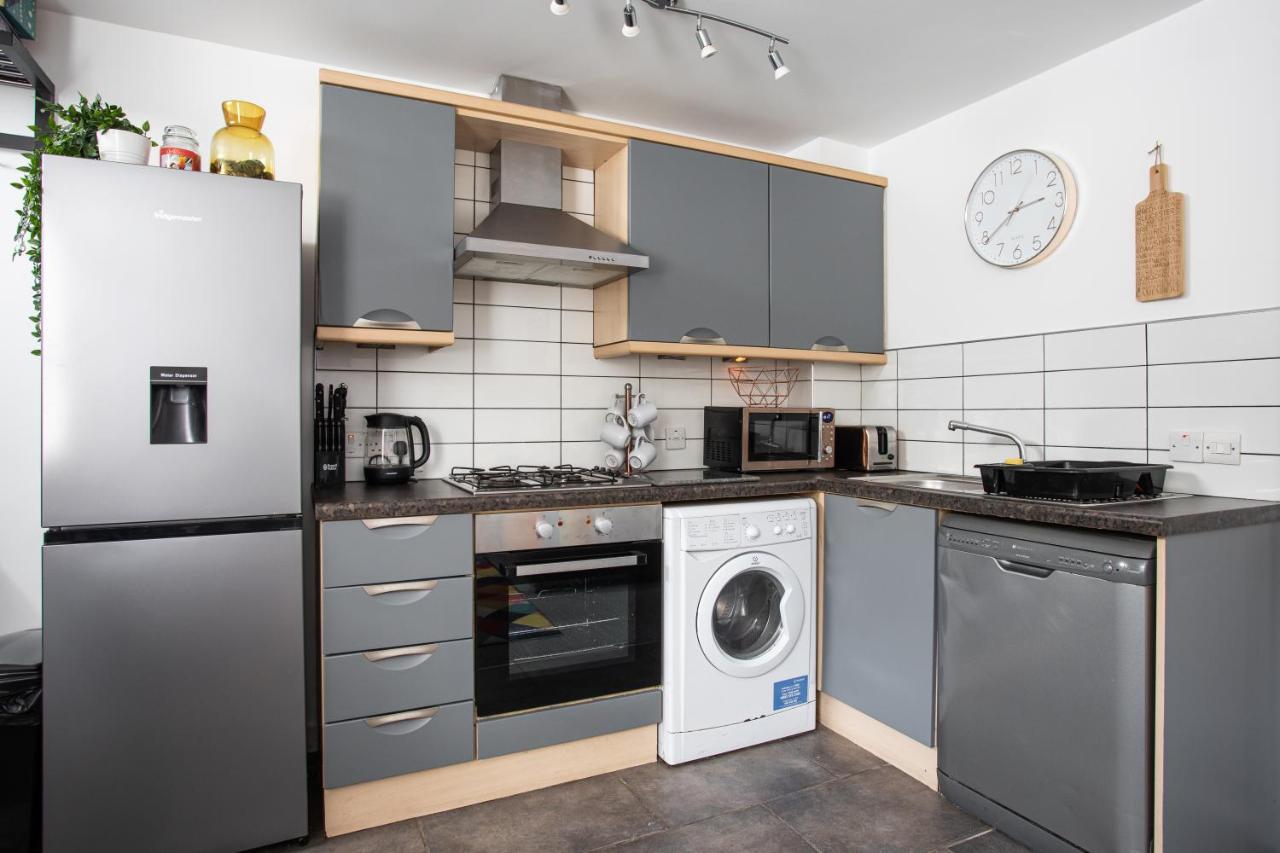 Malone Crescent Apartment - 2Br, 2B In City Centre Belfast Exterior foto
